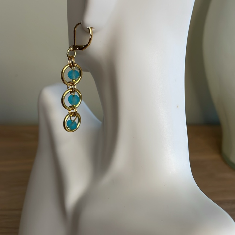 HAND CRAFTED EARRINGS BALL DROP DANGLE PIERCED Ocean Blue Beads Gold Rings Hoop - Picture 8 of 12